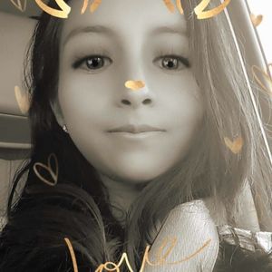 Meet your Posher, Angie